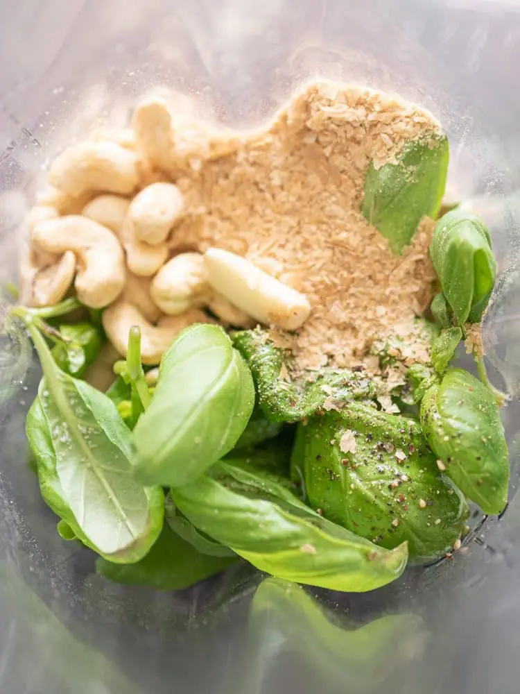 Wegańskie pesto bazyliowe