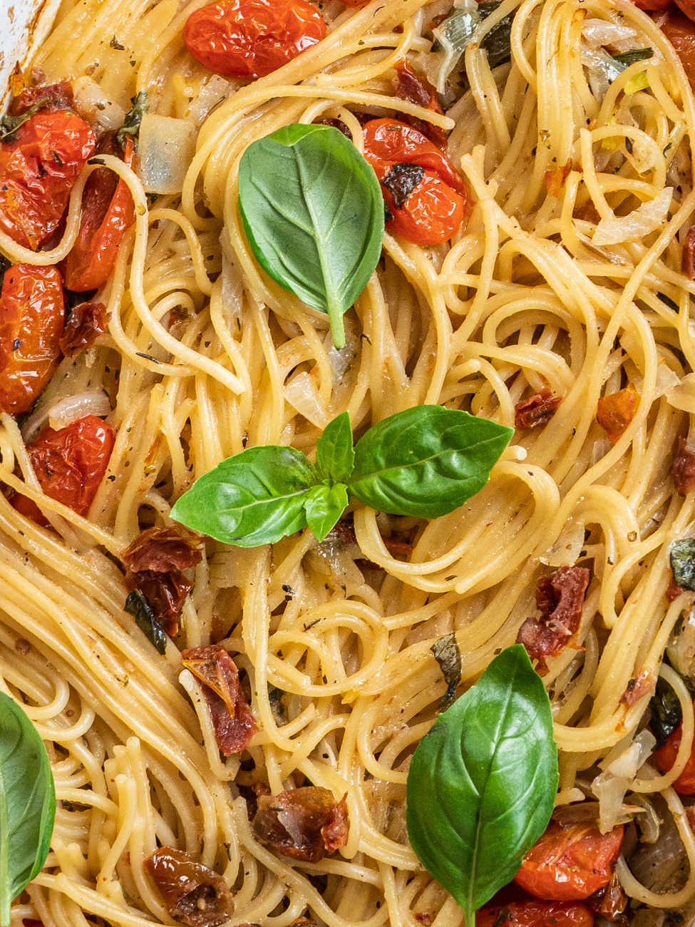 Przepis na makaron spaghetti z piekarnika