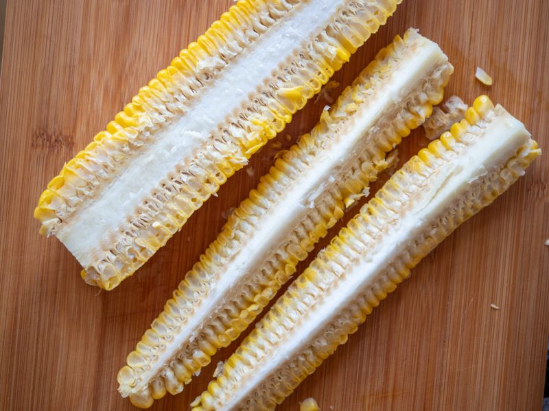 przepis na żeberka z kukurydzy - pieczona kukurydza