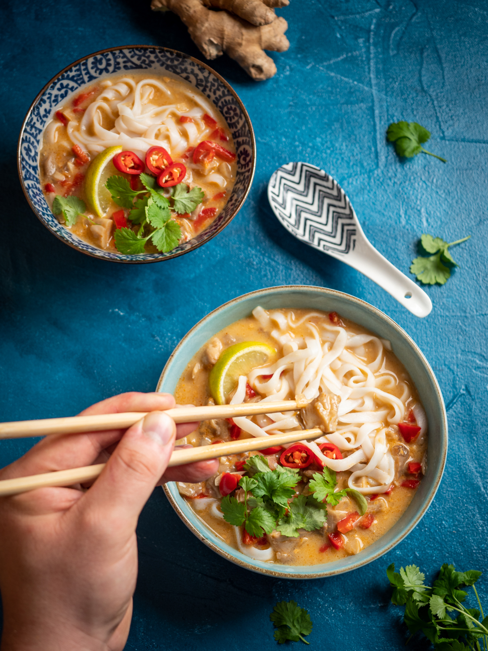 Tajska zupa Tom Kha z boczniakami - Przepis - tajska zupa kokosowa