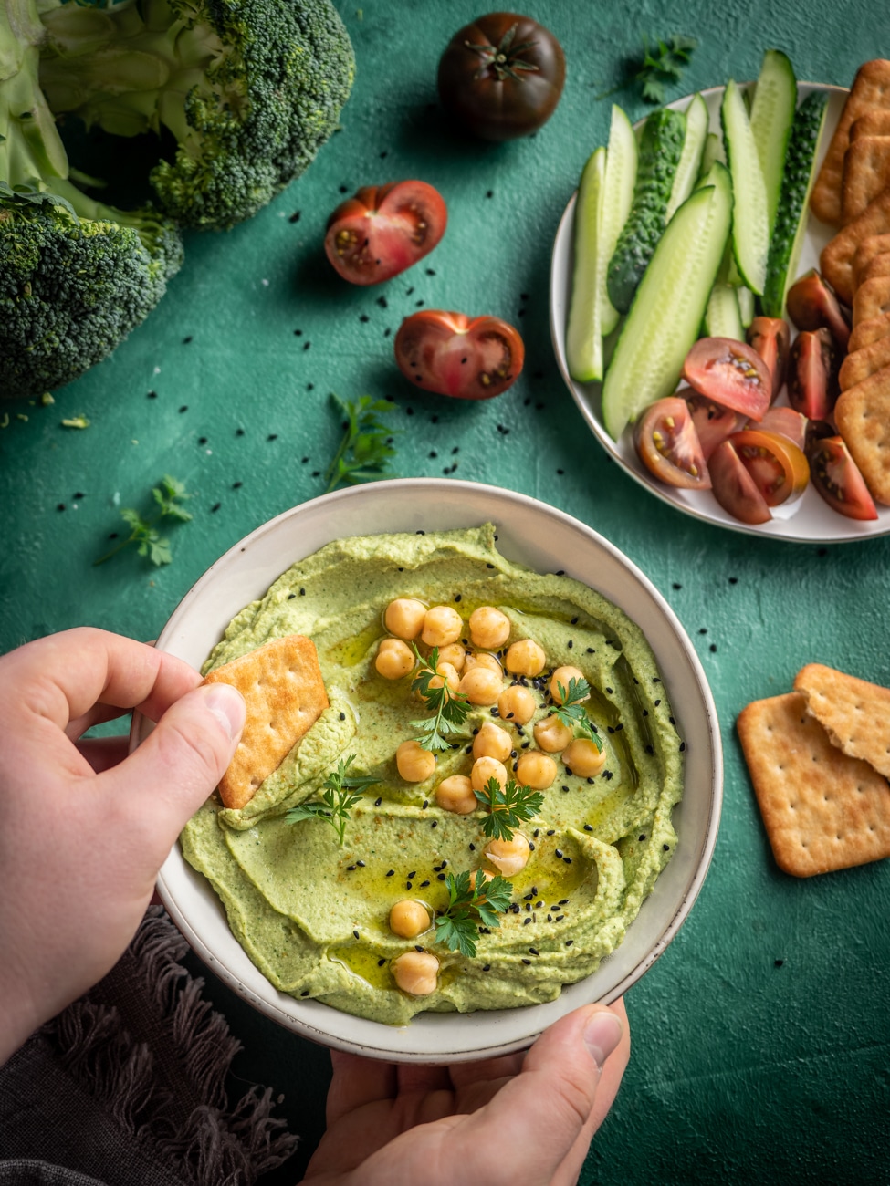Hummus z brokułem - przepis na hummus