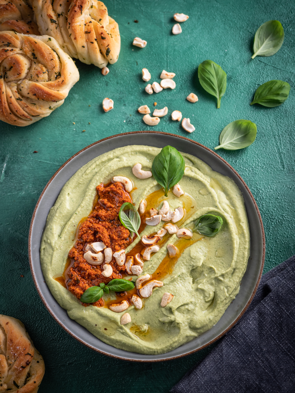 Przepis na Hummus bazyliowy