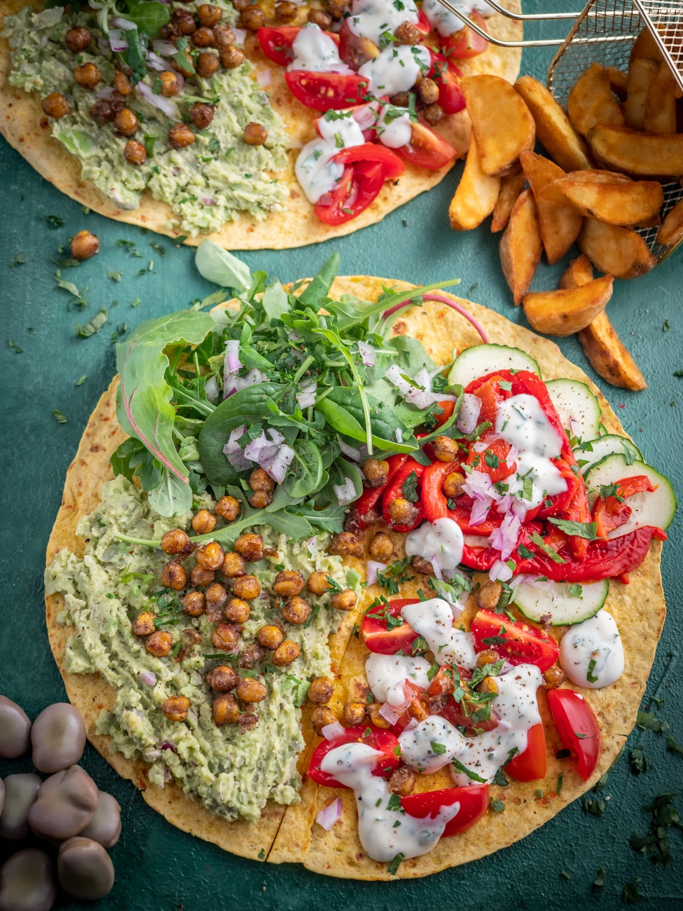 Tortilla z bobem i pieczoną papryką